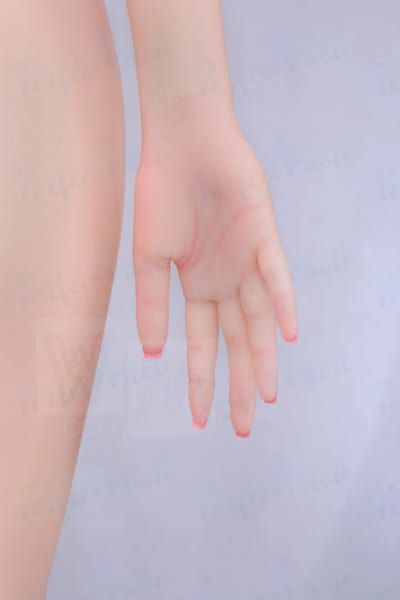 wm doll super realismus effekt hand