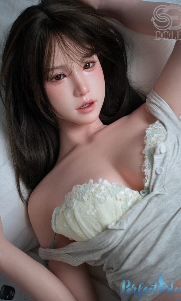 Muñeca sexual de silicona Sena C de 148 cm.